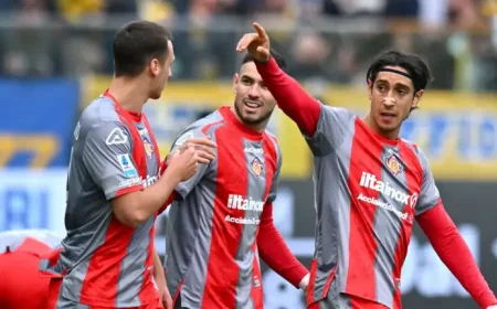 Lewis Ferguson sent off in 30-second Serie A drama as Bologna survive late scare