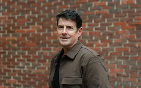 Surviving Elon Musk’s Intense Leadership: Tips from Tesla Executives