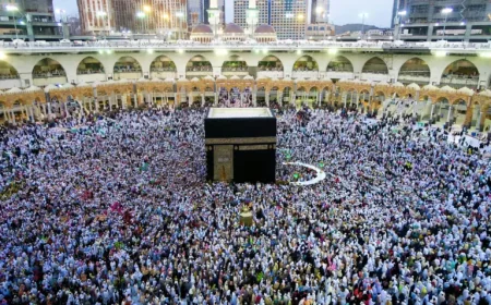 Pilgrimage Plans in Mecca Could Change 1 Major Travel Bottleneck
