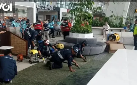 Airport Roof Collapse as Weather Disrupts Soekarno-Hatta Operations