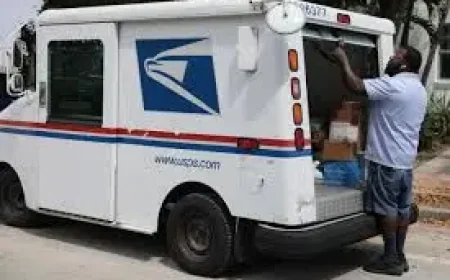 Amazon Us Postal Service Deal Draws Attention as Delivery Talks Tighten