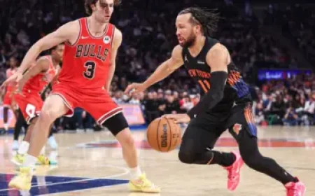 Indiana Fever Lexie Hull News: Free Agency Pressure Builds Around Key Roster Decisions