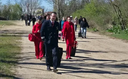 Orban, Vance’s Airport Lockdown, and the 35-Minute Walk That Exposed Budapest’s Fragile Traffic Plan