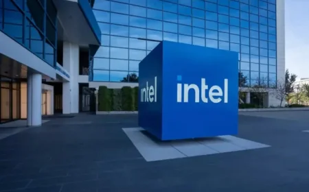 Intel Stock Falls Tuesday as Geopolitical Tension and a Fragile CPU Business Meet