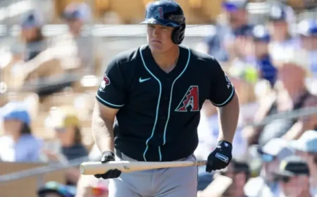 Dbacks – Mets: Carlos Santana’s injury turns a road trip into a roster test