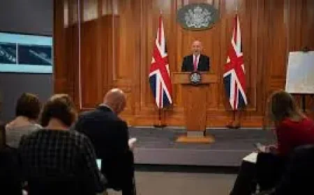 Submarine Shadow Over UK Cables Exposes a Hidden Front Line