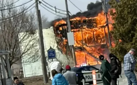 Sainte-marie fire shuts down streets as crews battle blaze on Rue Notre-Dame Sud