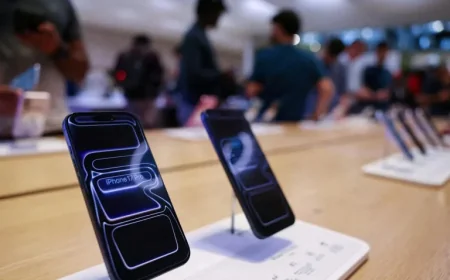 Apple Shutters Three US Stores, Including First to Unionize