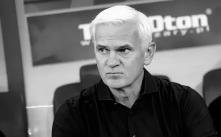 Jacek Magiera dies at 49 as PKO BP Ekstraklasa plans tribute