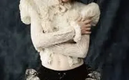 Holly Humberstone review: Cruel World exposes the gap between melancholy and pop momentum