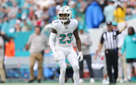 Jack Jones Signs Deal with 49ers