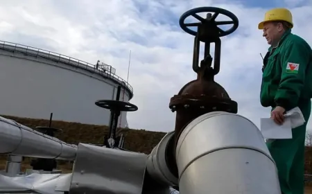 Oil Pipeline Repair Promise Exposes a Wider Druzhba Oil Pipeline Dispute