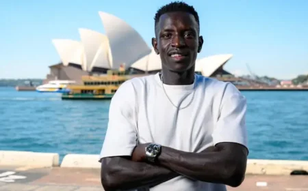 Peter Bol eyes golden step in Sydney