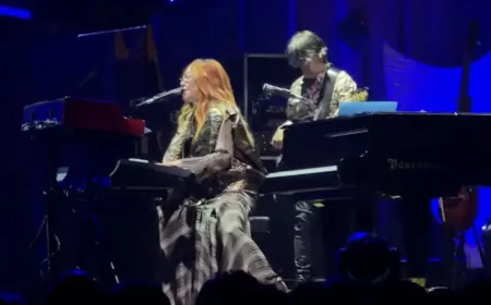 Tori Amos review: Tori Amos opens 2026 tour in Sheffield with rare songs and a live debut