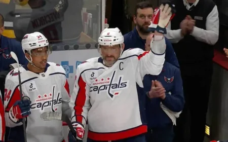 Penguins Fans Applaud Ovechkin, Named Star in Potential Pittsburgh Farewell