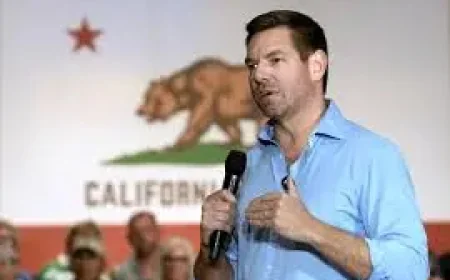 Swalwell Allegations Put Congress Under Pressure as Calls to Quit Grow