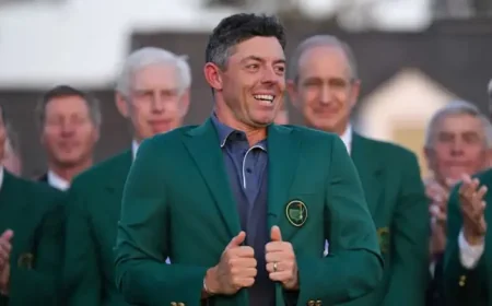 Masters Winner tradition exposed: who puts the jacket on a repeat champion when the defending champ also wins?