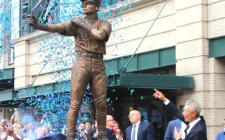 Baseball Player Ichiro Suzuki statue breaks during Seattle unveiling, turning a tribute into a viral moment