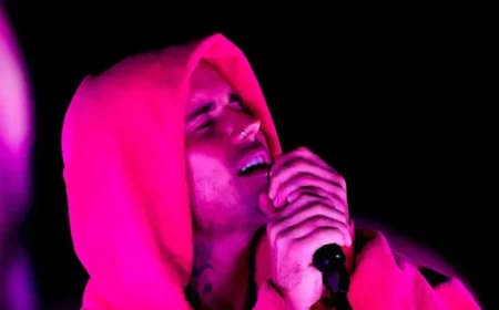 Justin Bieber Performs YouTube Karaoke Live at Coachella