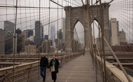 Treasuries Decline as Investors Evaluate Trump’s Iran Warnings