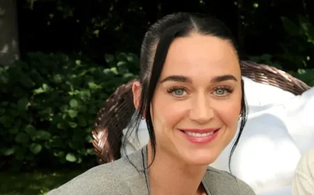 Katy Perry and Justin Trudeau’s Coachella Photos Try Too Hard