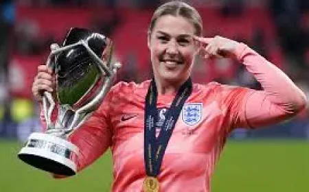 Mary Earps faces England farewell talk as her legacy takes center stage