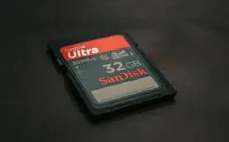 Sandisk Stock Gains Ground as AI Demand Redraws the Outlook