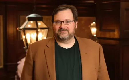 Brandon Sanderson Reveals Favorite Book of All-Time in a Sci-Fi Masterpiece
