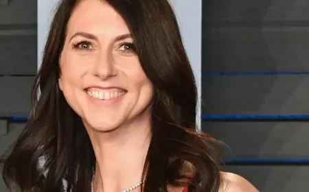 Mackenzie Scott and the $70 Million Gift That Could Ease Senior Hunger