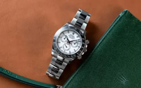 Watches And Wonders 2026: Rolex Teaser Points to Oyster Anniversary and New Releases