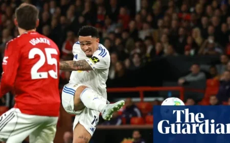 Leeds Shock Manchester United: Okafor Scores Twice, Martínez Sees Red