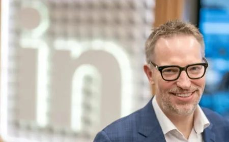 LinkedIn Launches AI Training, Challenges Emerging Startups