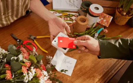 Monzo launches in Ireland after 100,000 customers sign up