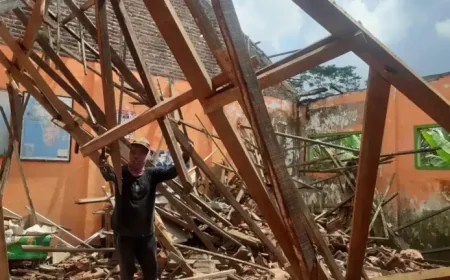 Tremblement De Terre in Indonesia After the Shift: 20 Injured and More Than 100 Homes Damaged