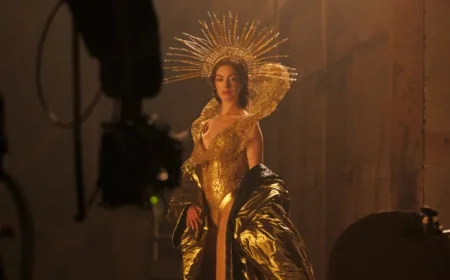 Anne Hathaway Faces Pop-Star Nightmares in ‘Mother Mary’