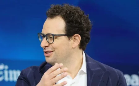 VCs Rush to Invest in Anthropic with Offers Up to $800 Billion