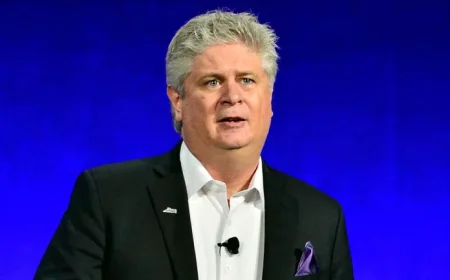 Theater Leader Pledges to Challenge Paramount-Warner Bros. Merger