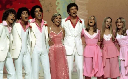 Maureen McCormick Honors Late ‘Brady Bunch’ Producer Sid Krofft