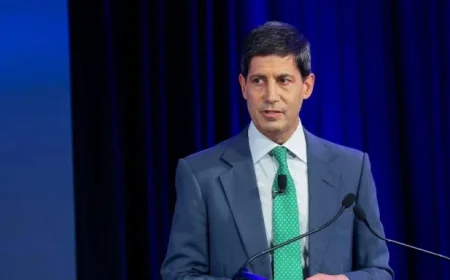 Trump Nominates $100 Million-Plus Candidate for Fed Chair