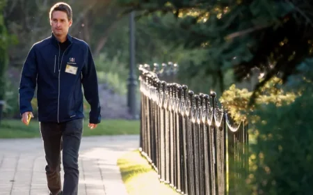 Snapchat Owner Snap Slashes 1,000 Jobs in Major Layoffs