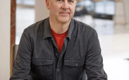 Ford’s EV and Tech Leader Departs Automaker