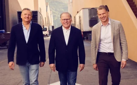 Would Hollywood Protest Warner Bros. Sale Less if Netflix Won?