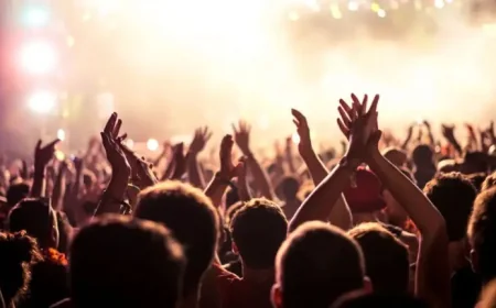 Louise Wener marries Andy Maclure after 30 years together