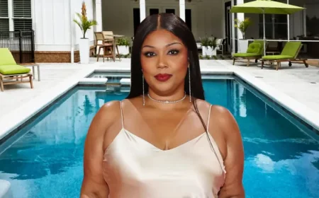 Weight Loss and a Summer Body: Lizzo’s Bikini Post Exposes the Pressure Behind the Pose