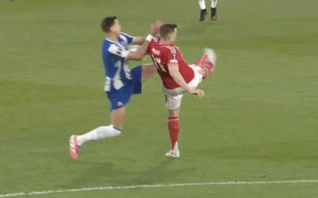 Porto Faces a Turning Point After Early Red Card at Nottingham Forest