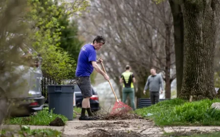 Twisters leave Wisconsin communities cleaning up and watching the water rise