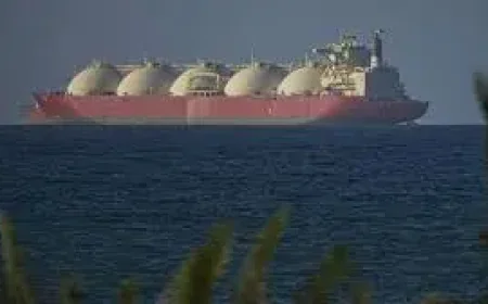 Hormuz Open, But the Market Reaction Exposes a Fragile Ceasefire