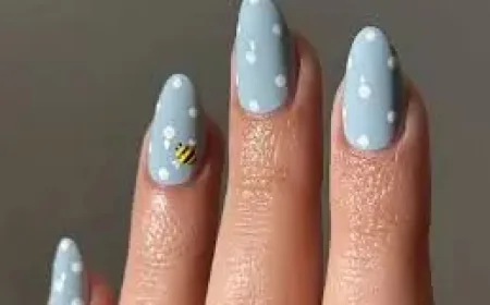 Nail Trends for May: 16 Fresh Ideas From Soft Sea Foam Green to Pearly Lilac Tips