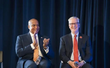 Bears Executives and Hammond Mayor Discuss Proposed Stadium Location