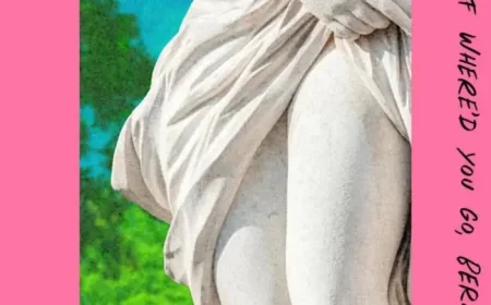 Arrested Development Turns Up in Two New Books and a Fresh David Cross Jab